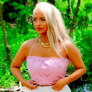 Rose Velvet dusty rose eyelet cropped top Sizes S & M